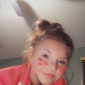 Meet your Posher, Janelle